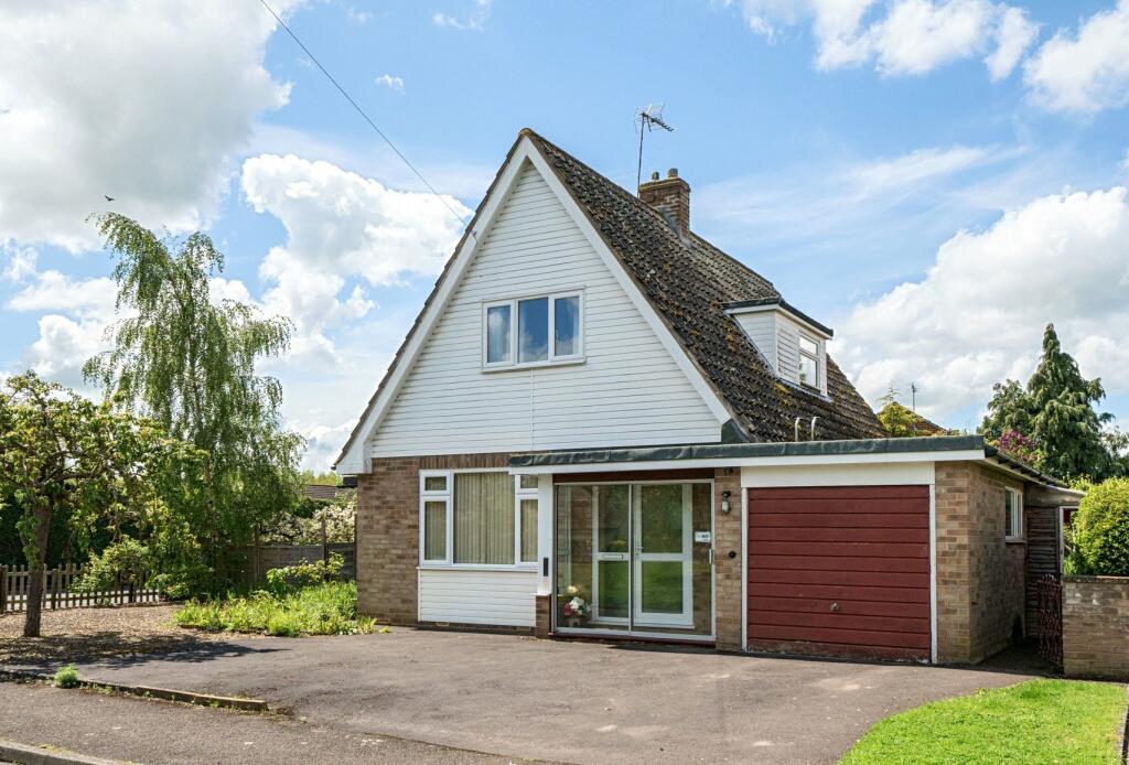 3 bedroom detached house for sale in Waterloo Way, Bredon, TEWKESBURY, Gloucestershire, GL20