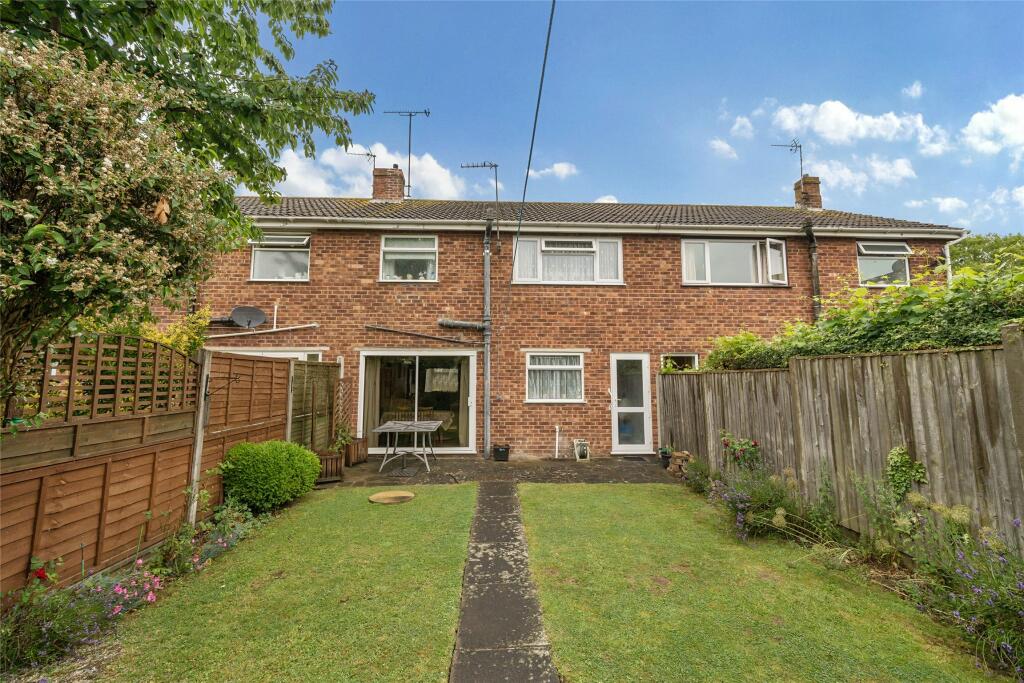 3 bedroom terraced house for sale in Kingston Road, Tewkesbury