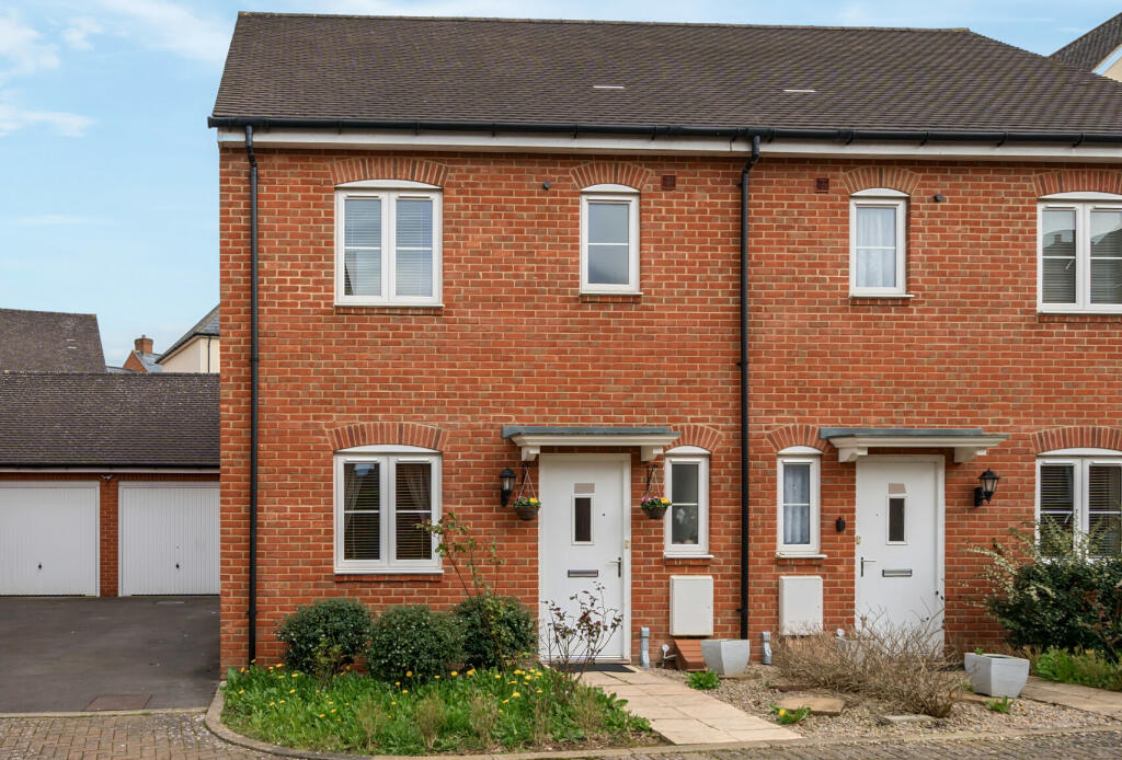 3 bedroom semi-detached house for sale in Kimmeridge Road, Cumnor, Oxford, Oxfordshire, OX2