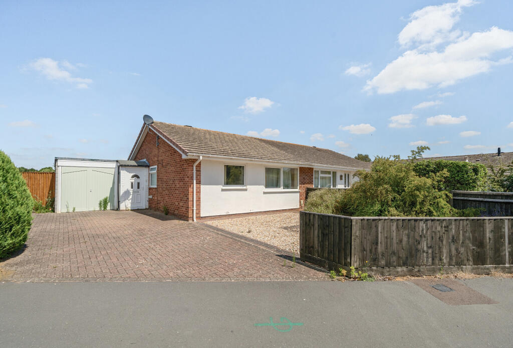 Main image of property: Laurel Drive, Southmoor, Abingdon, Oxfordshire, OX13