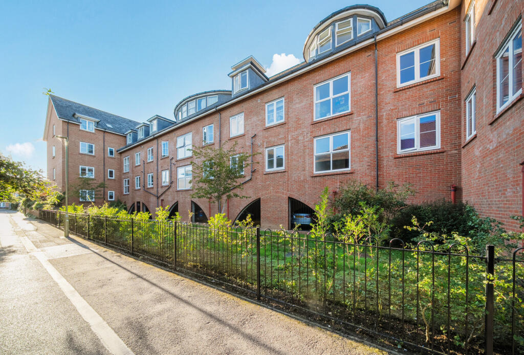 Main image of property: Quakers Court, Abingdon, Oxfordshire, OX14