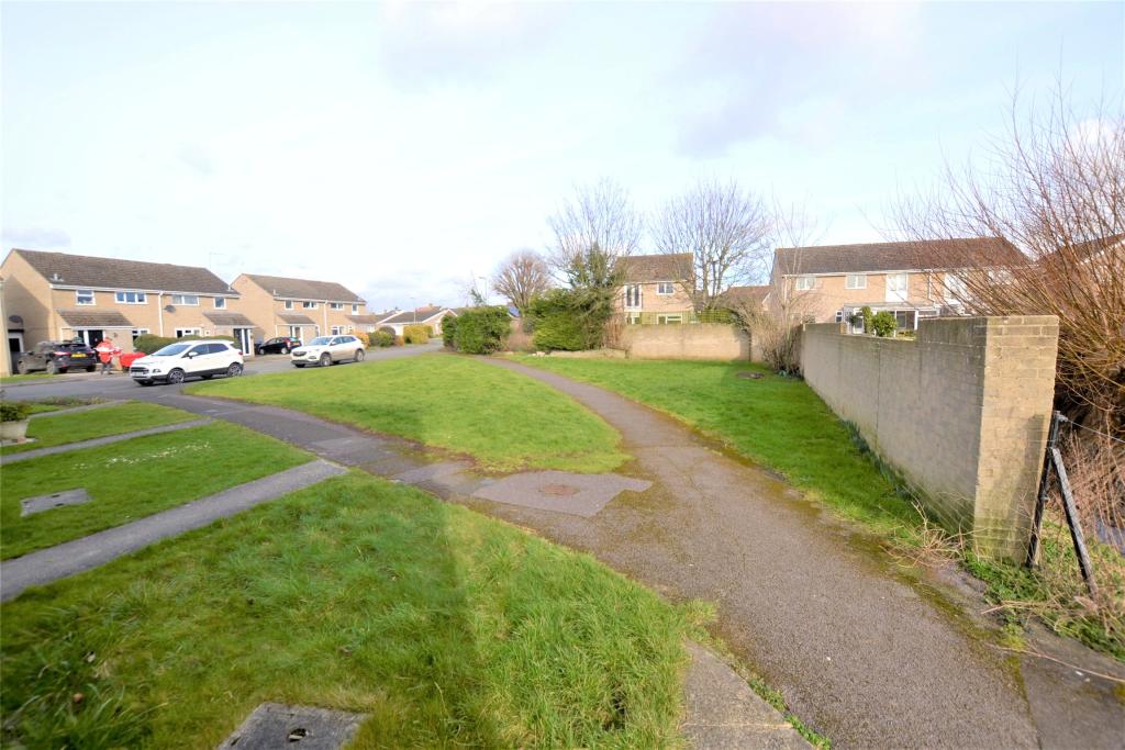 3 Bedroom End Of Terrace House For Sale In Queen Emmas Dyke Witney Ox28