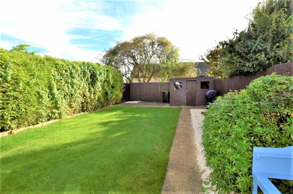 3 bedroom semidetached house for sale in Burwell Drive, Witney