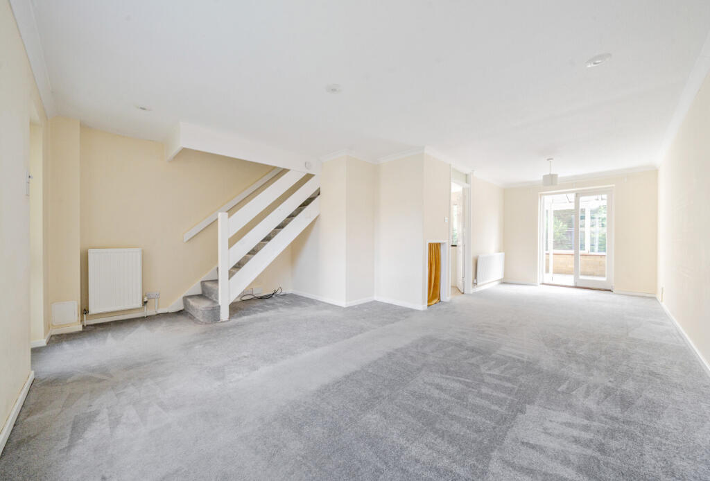 Main image of property: Pensclose, Witney, Oxfordshire, OX28