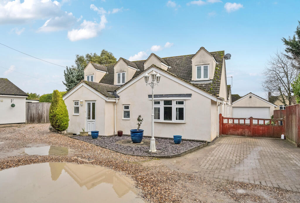 Main image of property: Crawley Road, Witney, Oxfordshire, OX28