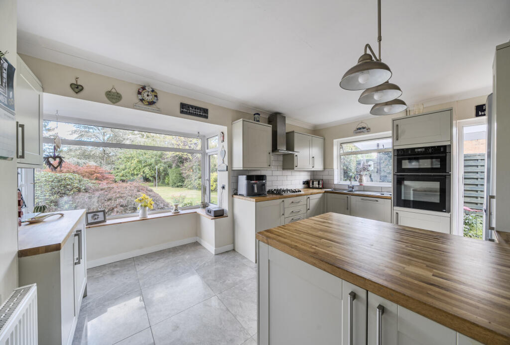 Main image of property: Kingsley Close, Horley, Surrey, RH6