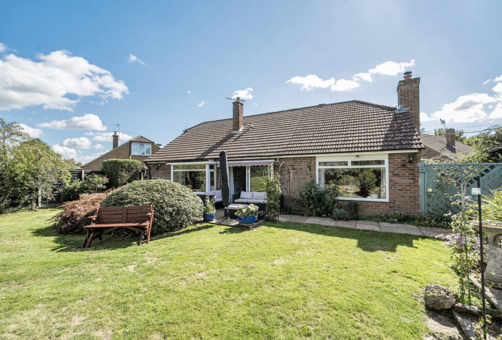 Main image of property: Kingsley Close, Horley, Surrey, RH6