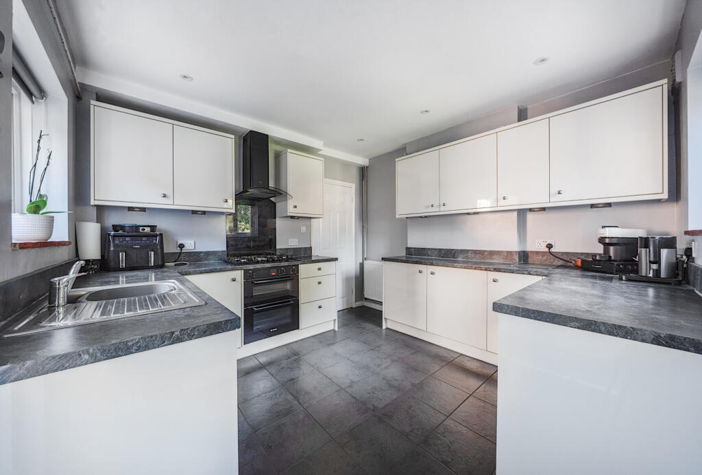 Main image of property: Southlands Avenue, Horley, Surrey, RH6