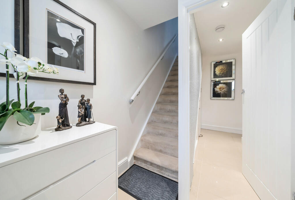 Additional property image - Sherwood Park Road, Mitcham, CR4