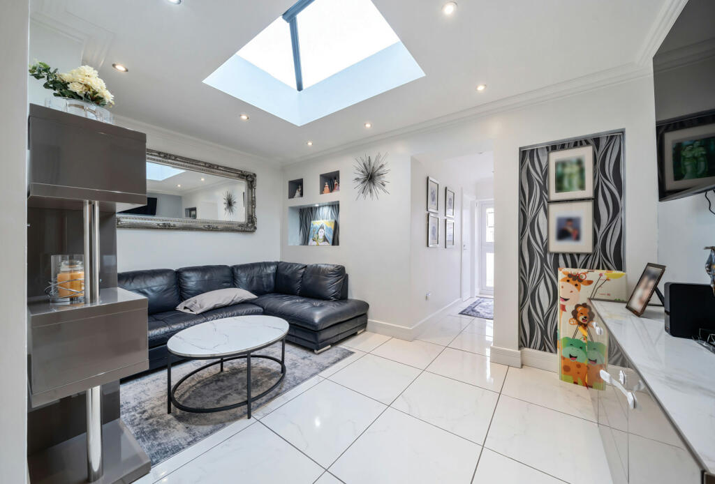 Additional property image - Sherwood Park Road, Mitcham, CR4