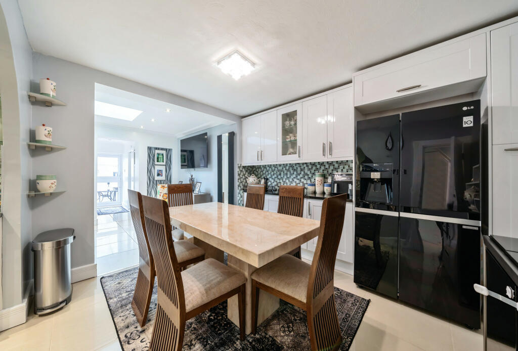 Additional property image - Sherwood Park Road, Mitcham, CR4