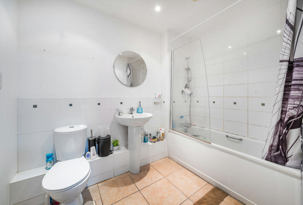 Additional property image - London Road, Mitcham, CR4