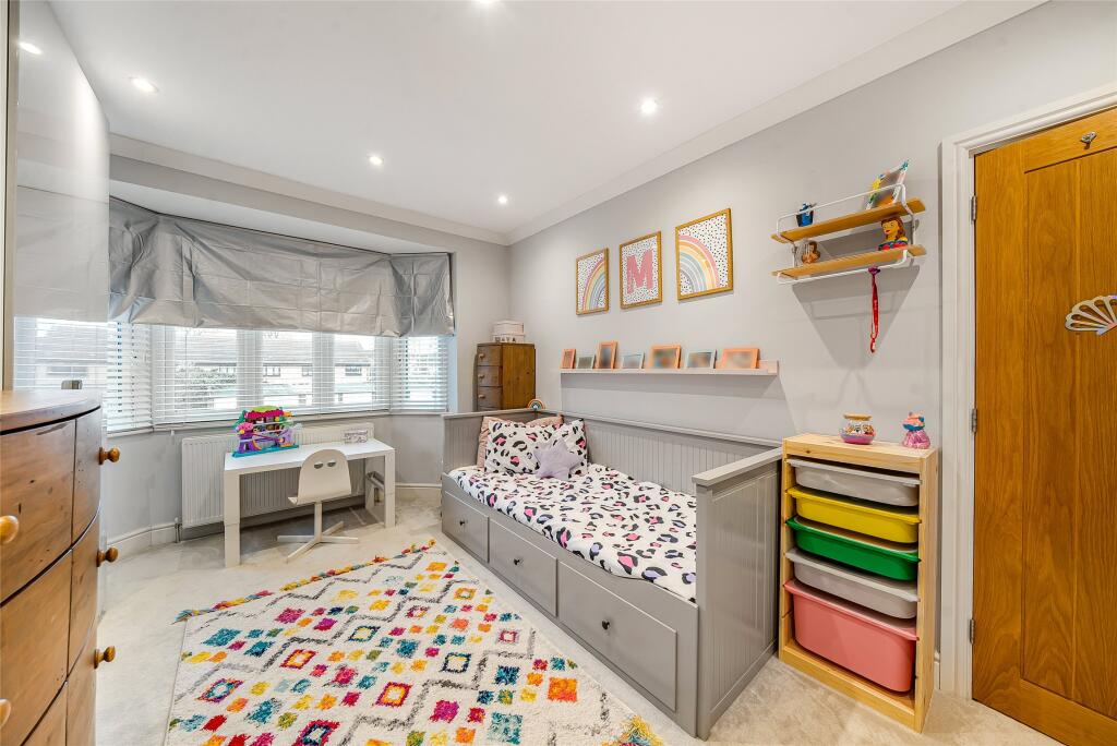 Additional property image - Heatherdene Close, Mitcham, Surrey, CR4