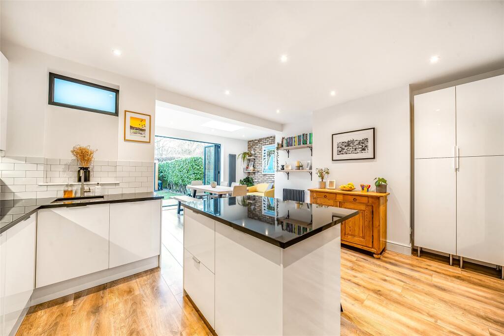 Additional property image - Heatherdene Close, Mitcham, Surrey, CR4