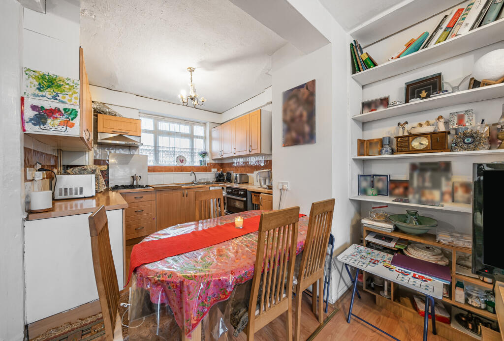 Additional property image - London Road, Mitcham, CR4