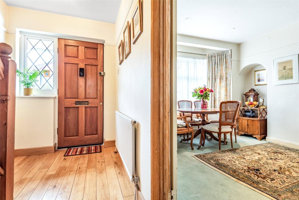 3 bedroom terraced house for sale in Aragon Road, MORDEN, Surrey, SM4