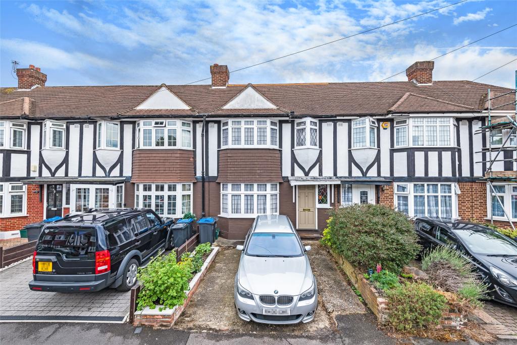 3 bedroom terraced house for sale in Aragon Road, MORDEN, Surrey, SM4