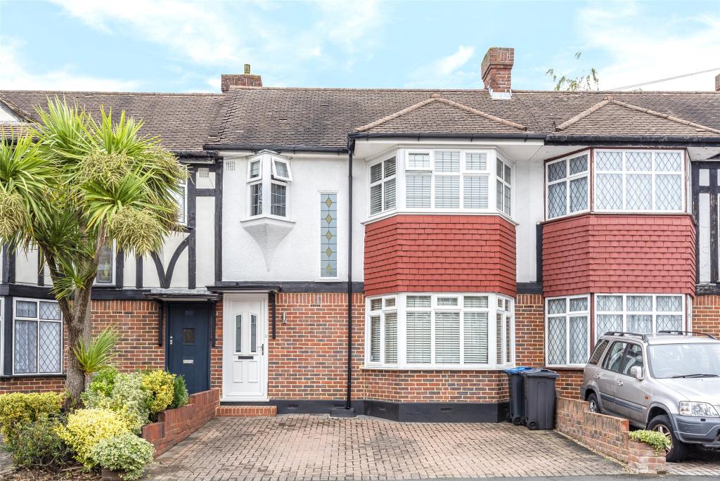 3 bedroom terraced house for sale in Kingsbridge Road, Morden, London, SM4