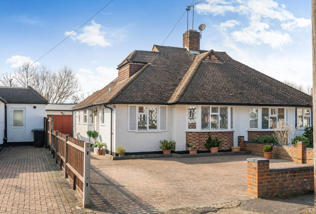 Main image of property: Beaufort Way, Ewell, Surrey, KT17