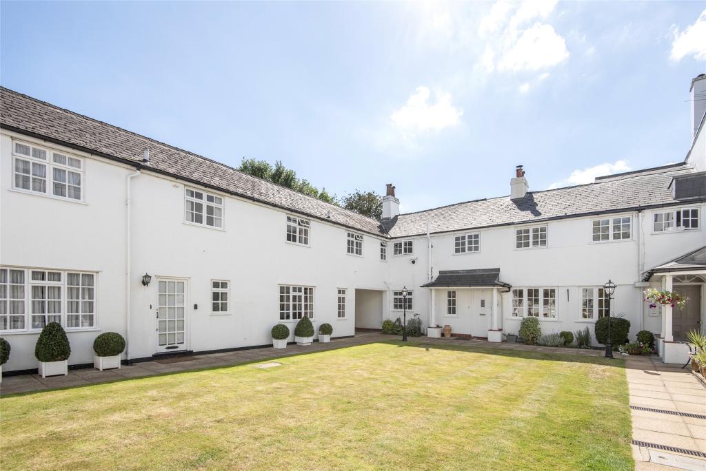 3 bedroom apartment for sale in Woodcote Hall, Woodcote Avenue