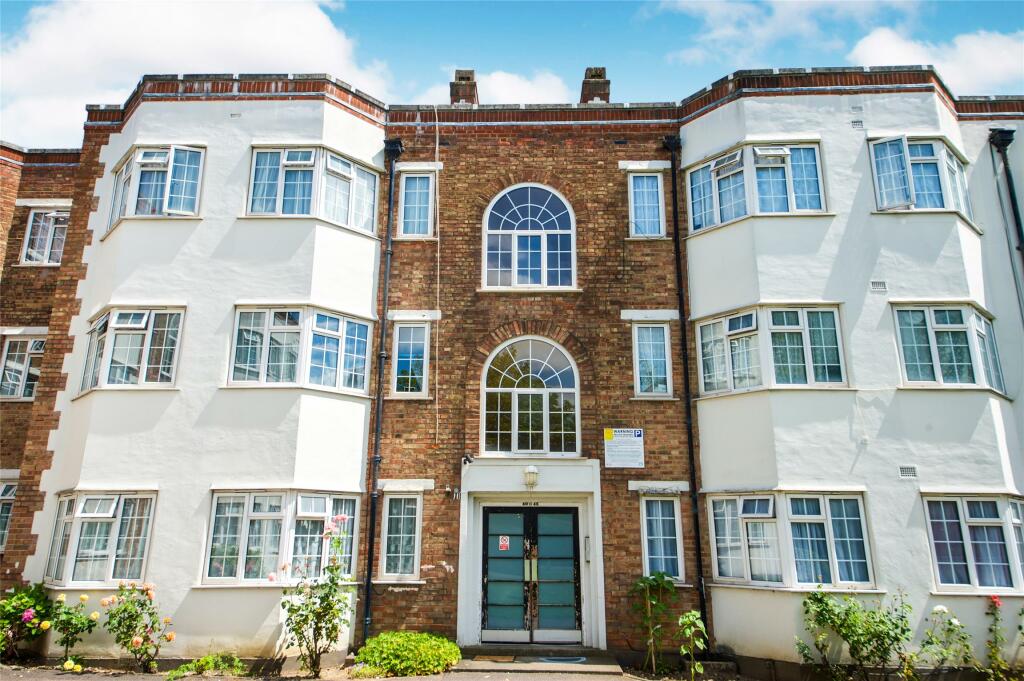 2 bedroom apartment for sale in Barons Court, Church Lane, KINGSBURY, NW9