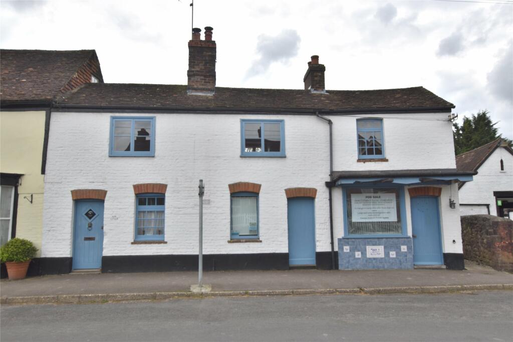 3 bedroom terraced house for sale in High Street, Kemsing, Kent, TN15