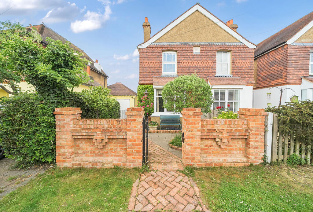 Main image of property: 16, Barretts Road, Dunton Green, Sevenoaks, Kent, TN13