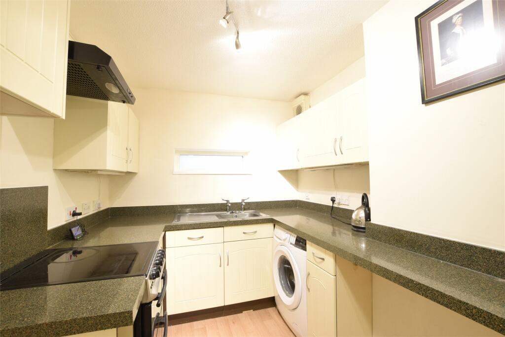 2 bedroom apartment for sale in St. Philips Court, Sandhurst Road, Tunbridge Wells, Kent, TN2