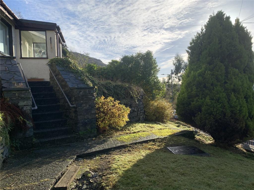 2 bedroom bungalow for sale in High Street, Blaenau Ffestiniog, Gwynedd