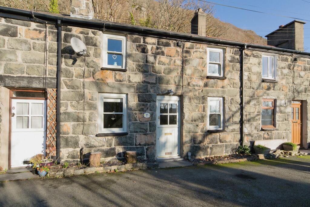 3 bedroom terraced house for sale in Sunnyside, Tremadog, Porthmadog ...