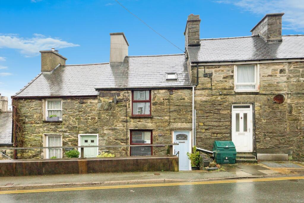 Main image of property: High Street, Blaenau Ffestiniog, Gwynedd, LL41