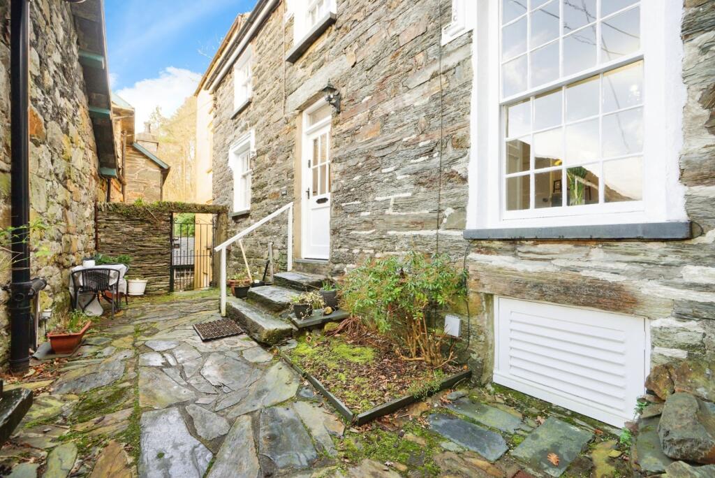 Main image of property: Maentwrog, BLAENAU FFESTINIOG, Gwynedd, LL41