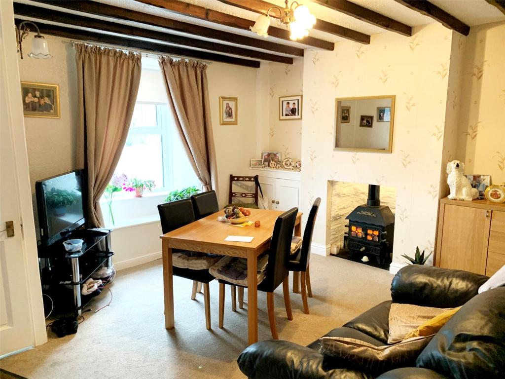 4 bedroom terraced house for sale in Lombard Street, Porthmadog