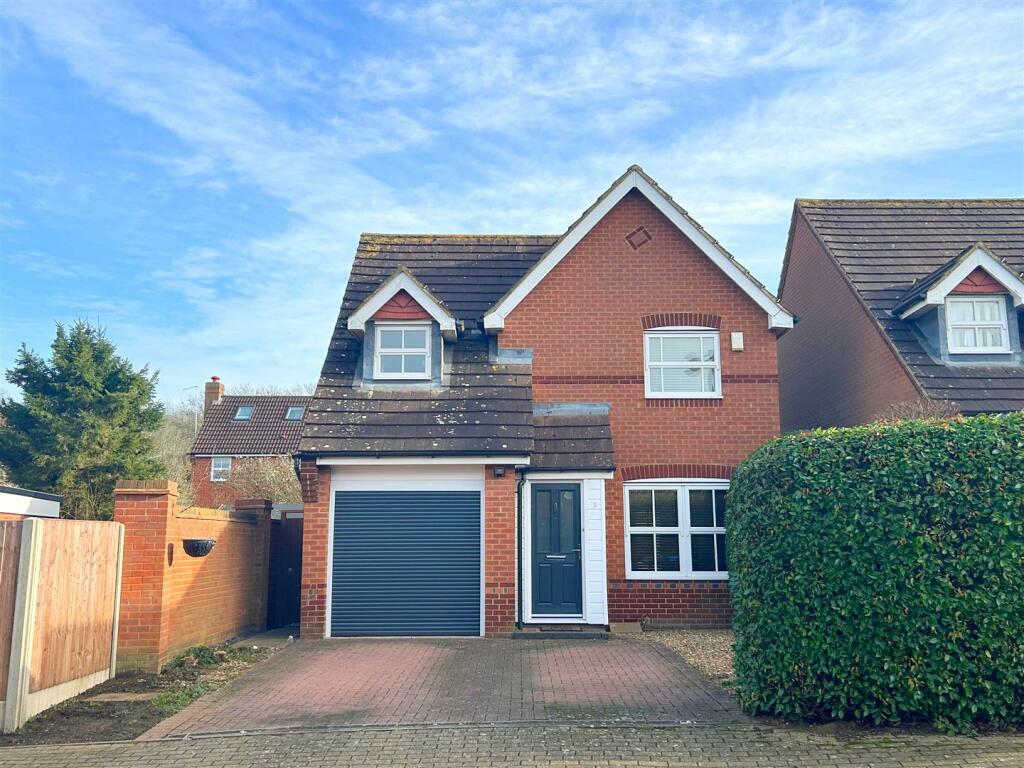 3 bedroom detached house for sale in Portishead Drive, Tattenhoe