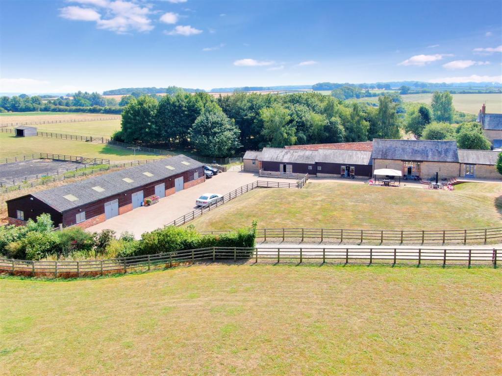 4 bedroom farm house for sale in Eakley Lanes, Stoke Goldington