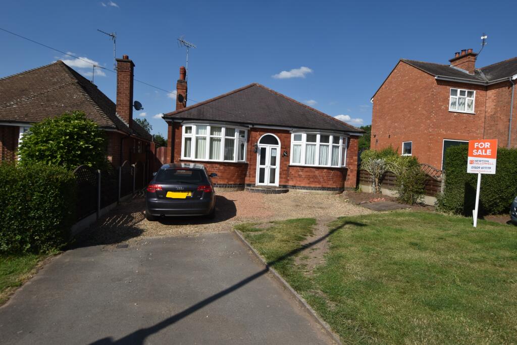 2 bedroom bungalow for sale in Ratcliffe Road, Sileby, LE12