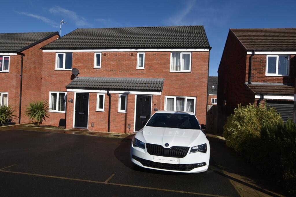 Main image of property: Peacock Gardens, East Leake, LE12