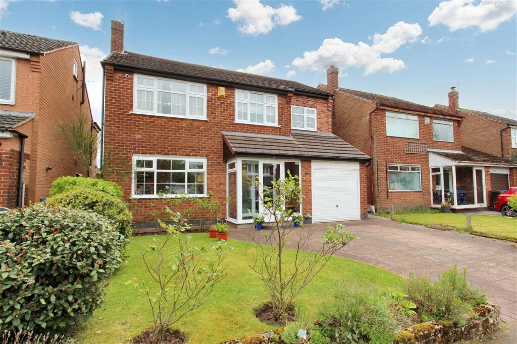 5 bedroom detached house for sale in Buckingham Road West, Heaton Moor