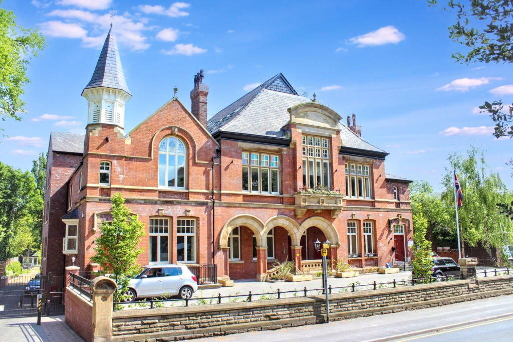 Main image of property: The Reform Club, Heaton Moor SK4 4BF