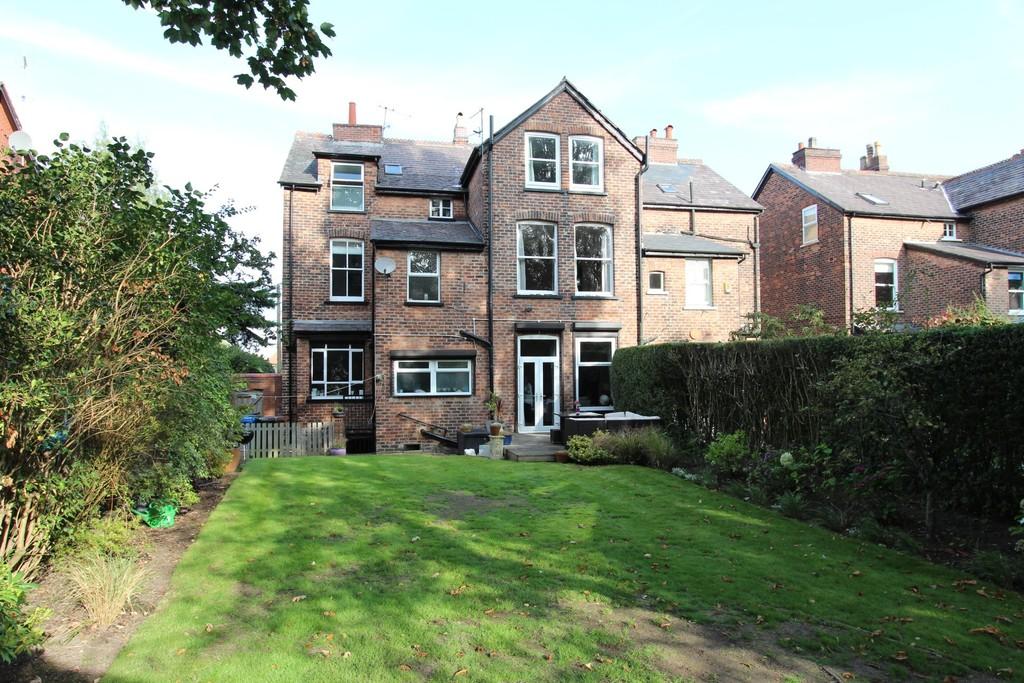 5 bedroom semidetached house for sale in York Road, Heaton Moor, SK4