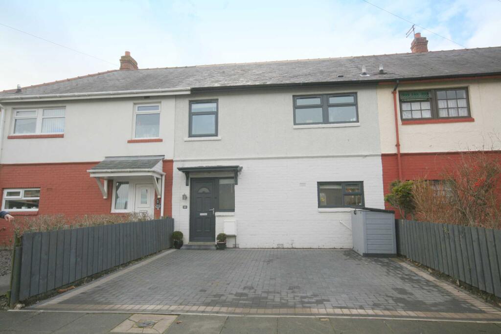 3 bedroom terraced house for sale in Chestnut Avenue, Whitley Bay, Tyne