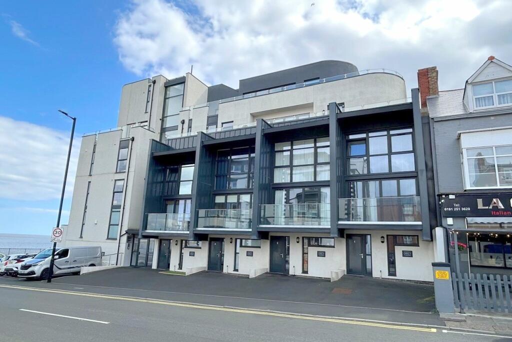 2 bedroom apartment for sale in Empire Court, Whitley Bay, NE26