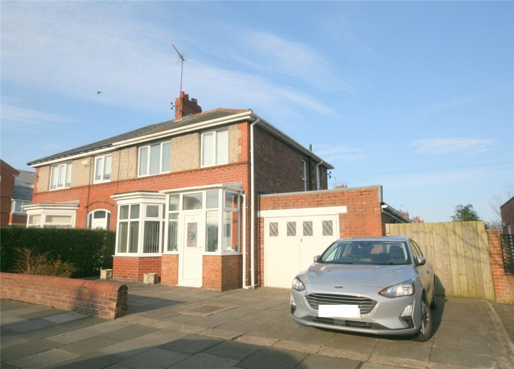 3 bedroom semidetached house for sale in Seatonville Road, Monkseaton