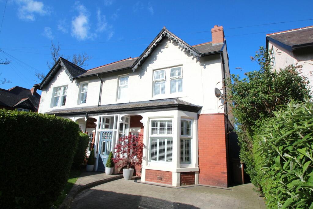 5 bedroom semidetached house for sale in Queens Road, Whitley Bay, NE26