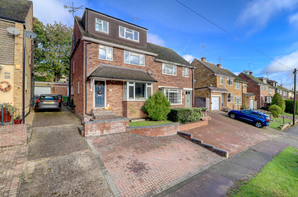 Main image of property: Marys Mead, Hazlemere, High Wycombe, Buckinghamshire, HP15