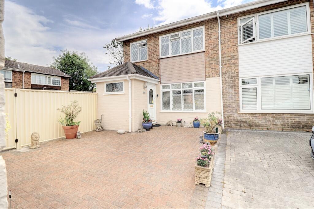 Main image of property: Ilex Close, Hazlemere, High Wycombe, Buckinghamshire, HP15
