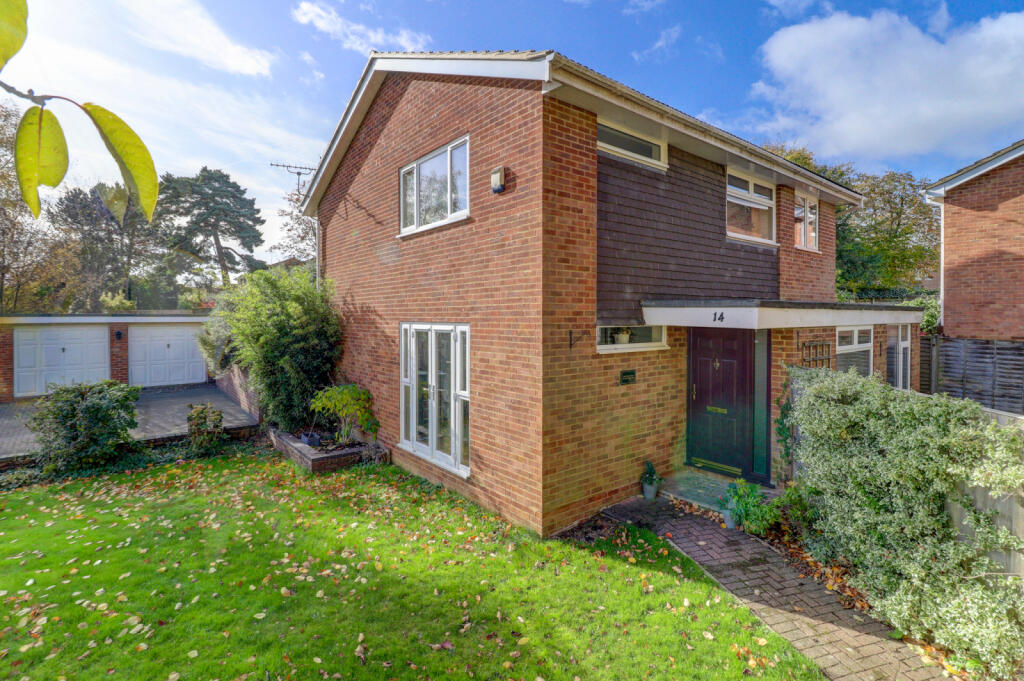 Main image of property: Campbells Ride, Holmer Green, High Wycombe, Buckinghamshire, HP15