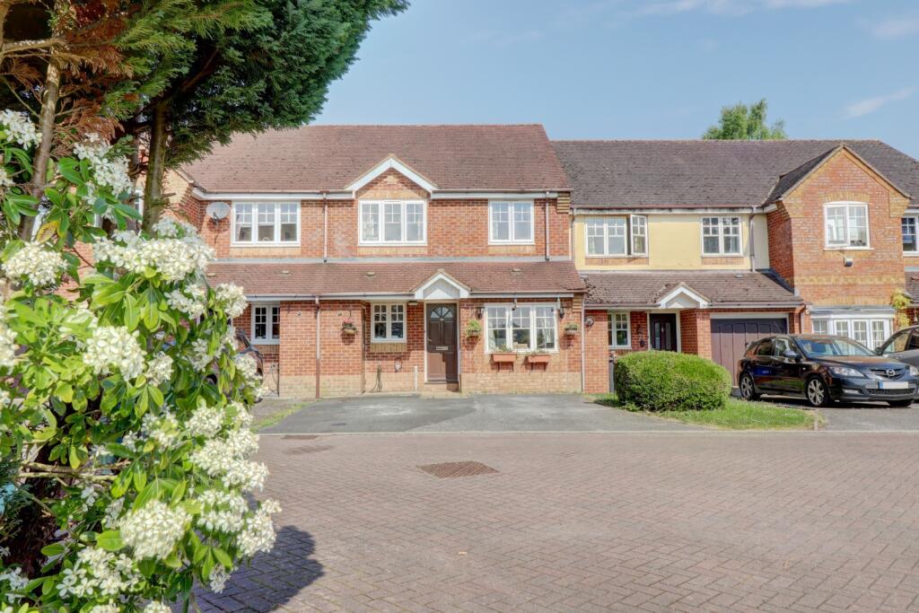 Main image of property: Saunderton Vale, Saunderton, High Wycombe, HP14