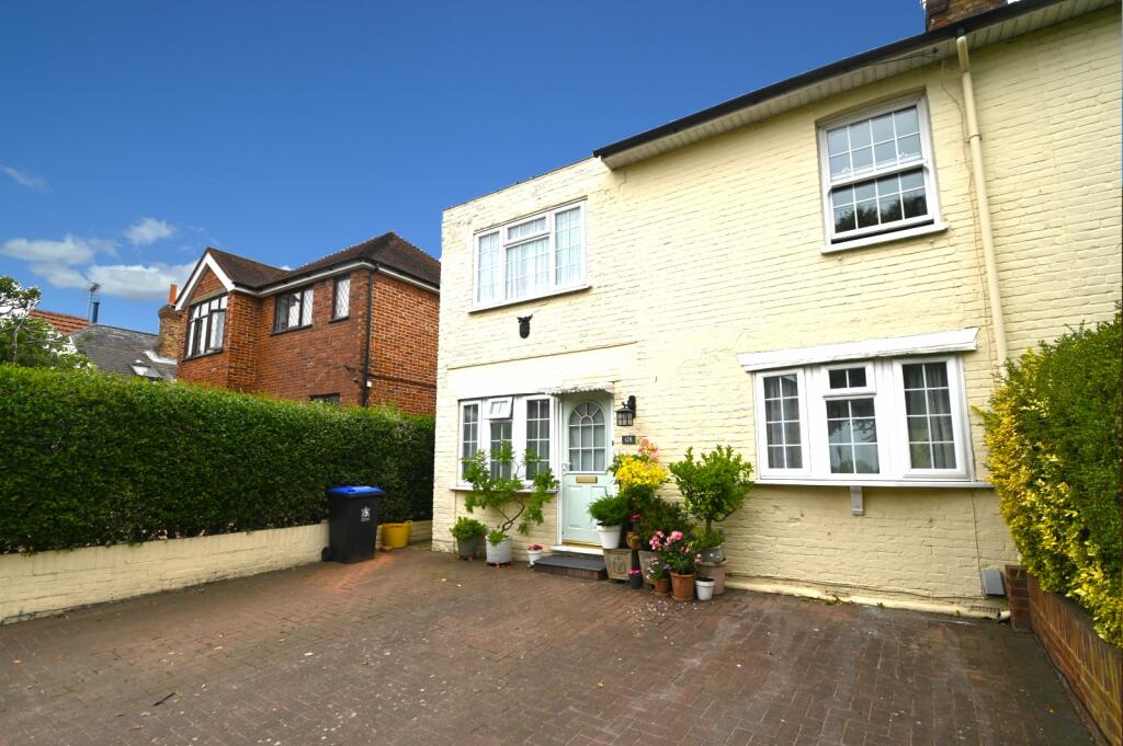 4 bedroom semi-detached house