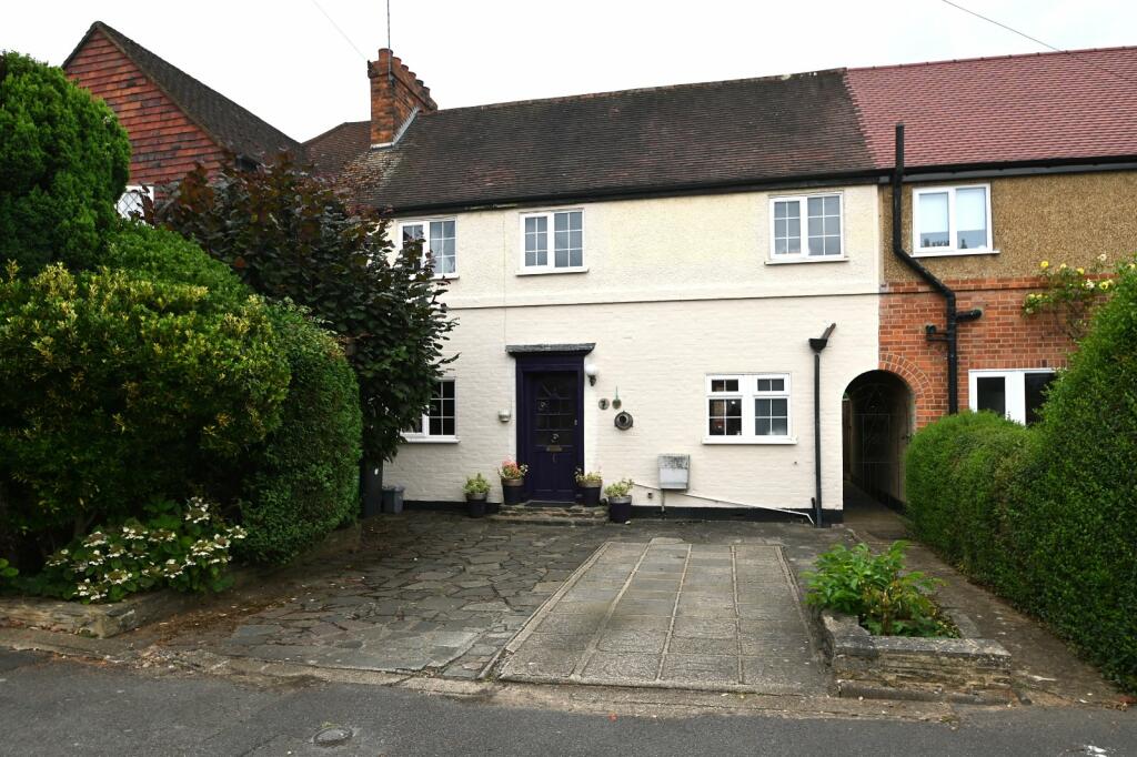 3 bedroom terraced house for sale in Beech Road, Langley, Berkshire, SL3